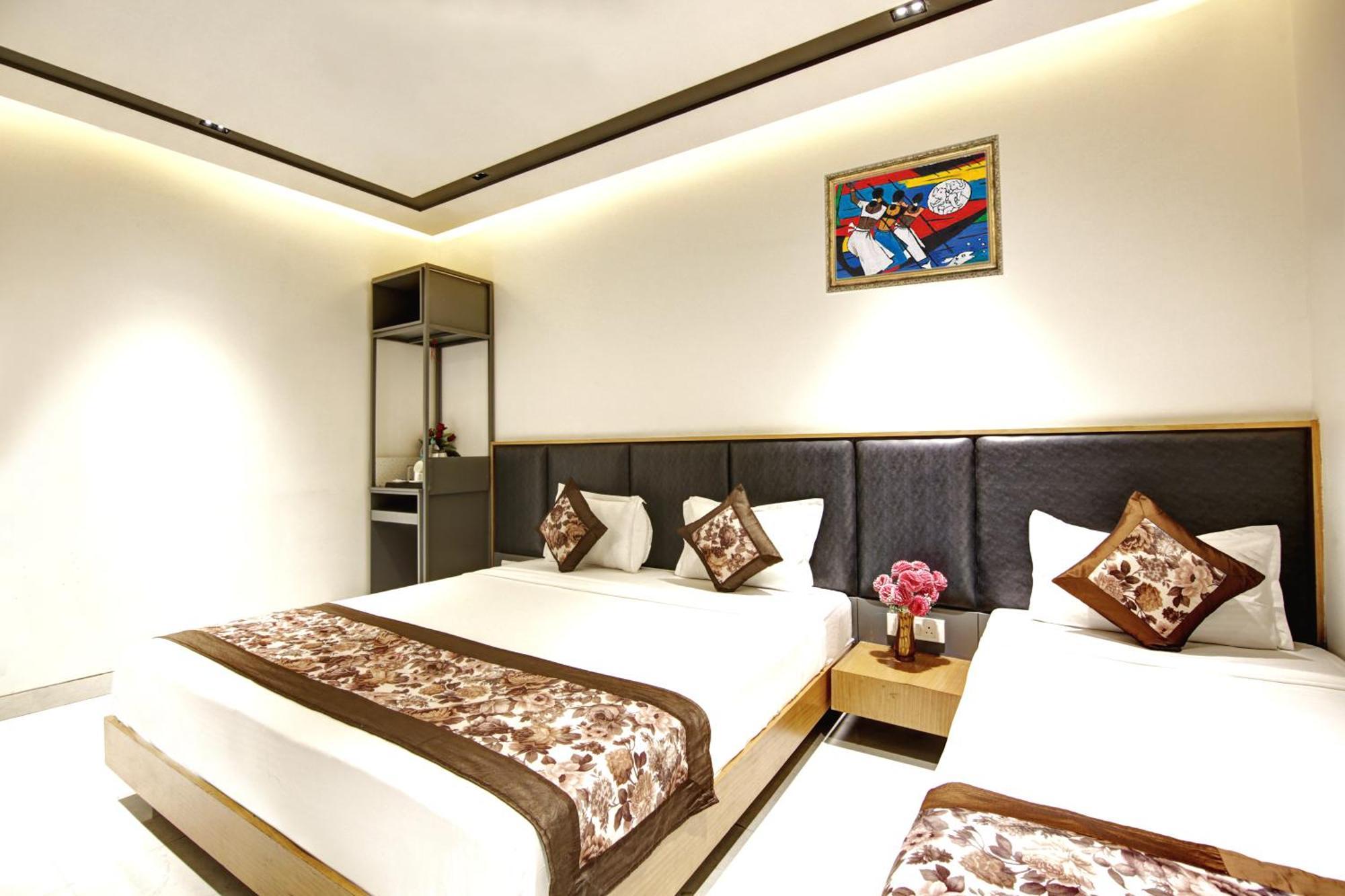 Applewood & - Free Airport Transffer 4* New Delhi