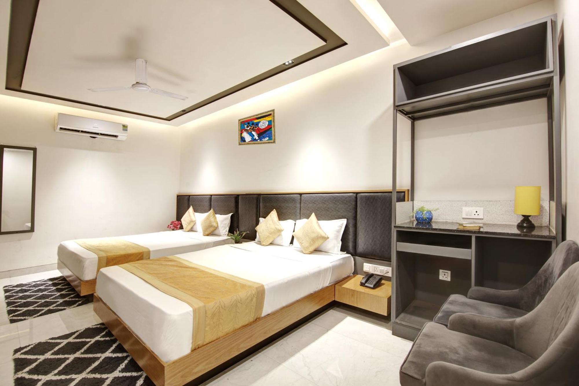 Hotel Applewood & - Free Airport Transffer 4*